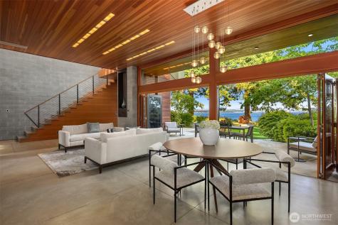 7268 Madrona Drive NE Bainbridge Island WA 98110