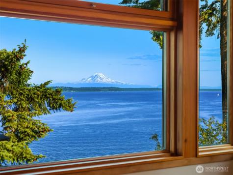 7268 Madrona Drive NE Bainbridge Island WA 98110