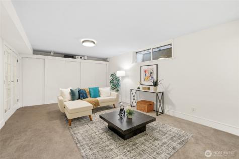 4543 50th Avenue SW Seattle WA 98116