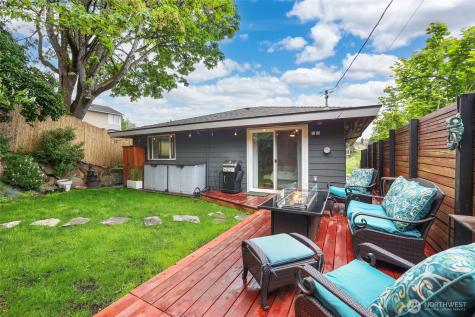 4543 50th Avenue SW Seattle WA 98116