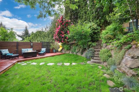 4543 50th Avenue SW Seattle WA 98116