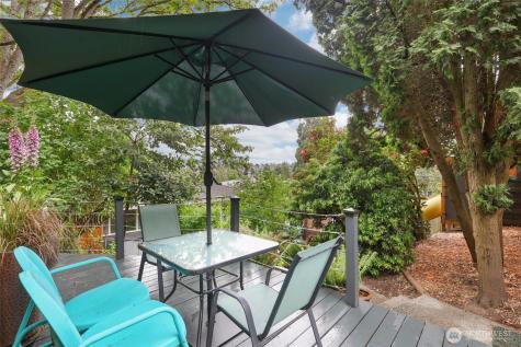 4543 50th Avenue SW Seattle WA 98116