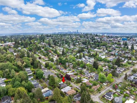 4543 50th Avenue SW Seattle WA 98116