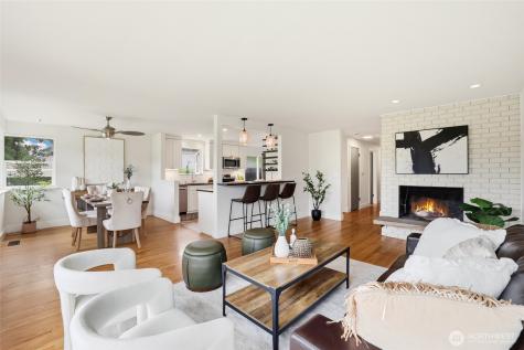 4543 50th Avenue SW Seattle WA 98116