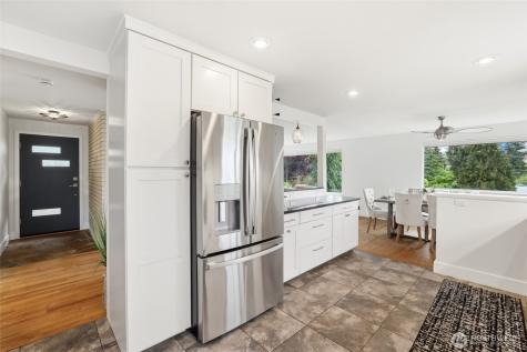 4543 50th Avenue SW Seattle WA 98116