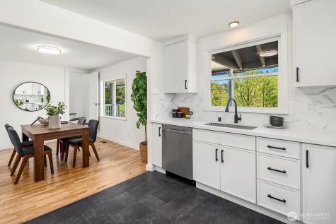 21614 SE May Valley Road Issaquah WA 98027