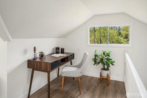 21614 SE May Valley Road Issaquah WA 98027