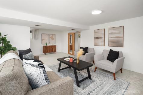 21614 SE May Valley Road Issaquah WA 98027