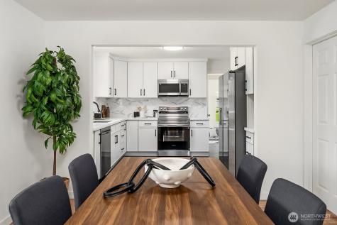 21614 SE May Valley Road Issaquah WA 98027