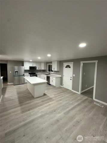 7633 S Wilkeson Street Tacoma WA 98408