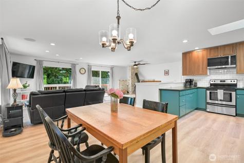 390 Alpine Drive Sedro Woolley WA 98284