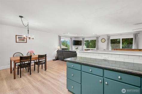 390 Alpine Drive Sedro Woolley WA 98284