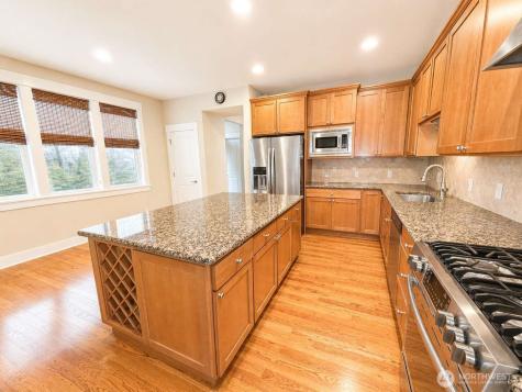 17252 NE 119th Way Redmond WA 98052