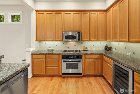 11787 159th Avenue NE Redmond WA 98052