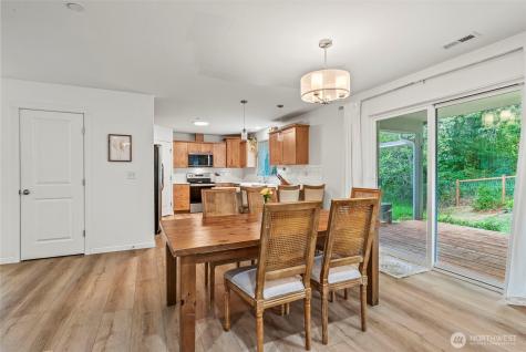 26 Marina Drive Cathlamet WA 98612