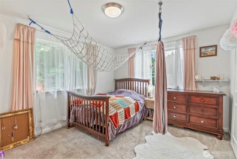 26 Marina Drive Cathlamet WA 98612