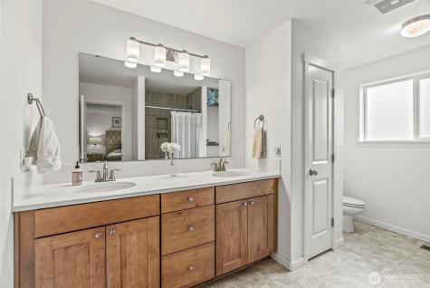 26 Marina Drive Cathlamet WA 98612