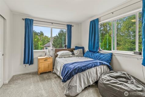26 Marina Drive Cathlamet WA 98612