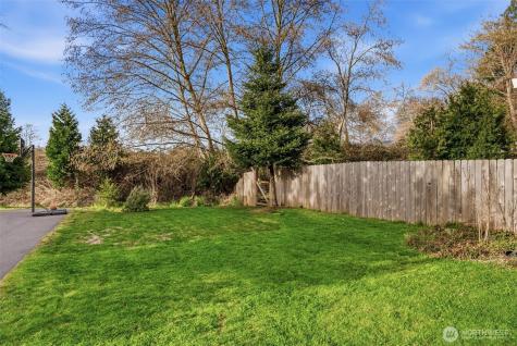 26 Marina Drive Cathlamet WA 98612