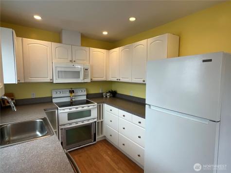 6516 93rd Street SW Lakewood WA 98499