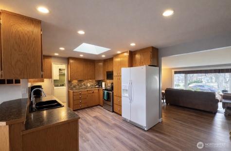 1127 Central Avenue Oroville WA 98844