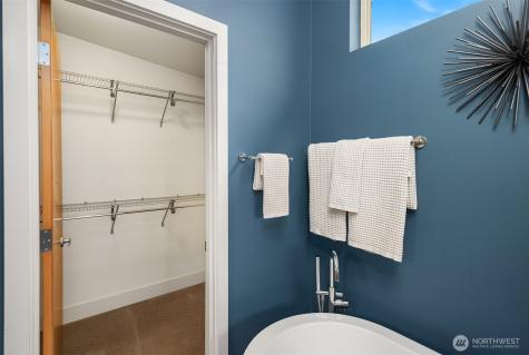 1550 NW 60th Street Seattle WA 98107