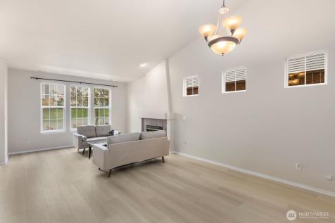 2727 151st Place SW Lynnwood WA 98087