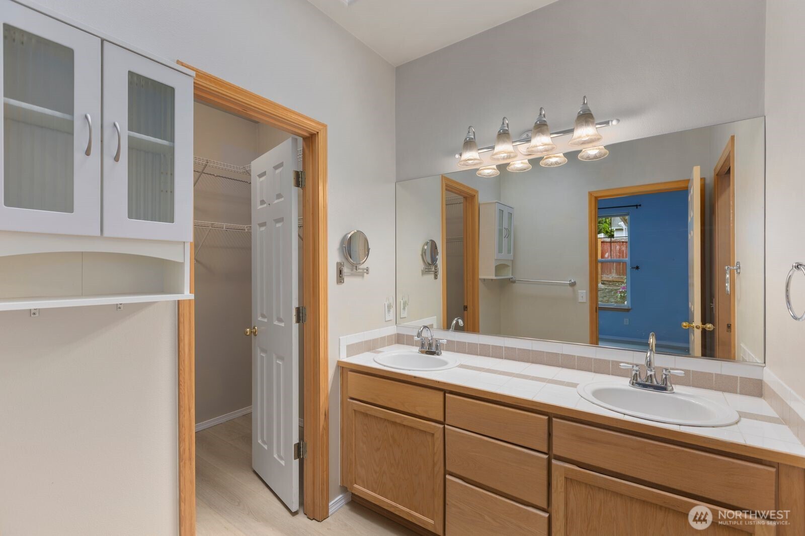 2727 151st Place SW Lynnwood WA 98087