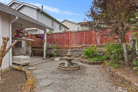 2727 151st Place SW Lynnwood WA 98087