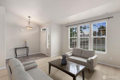 2727 151st Place SW Lynnwood WA 98087