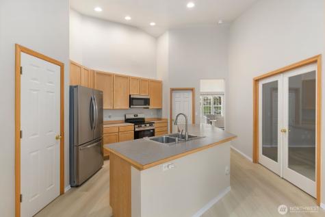 2727 151st Place SW Lynnwood WA 98087