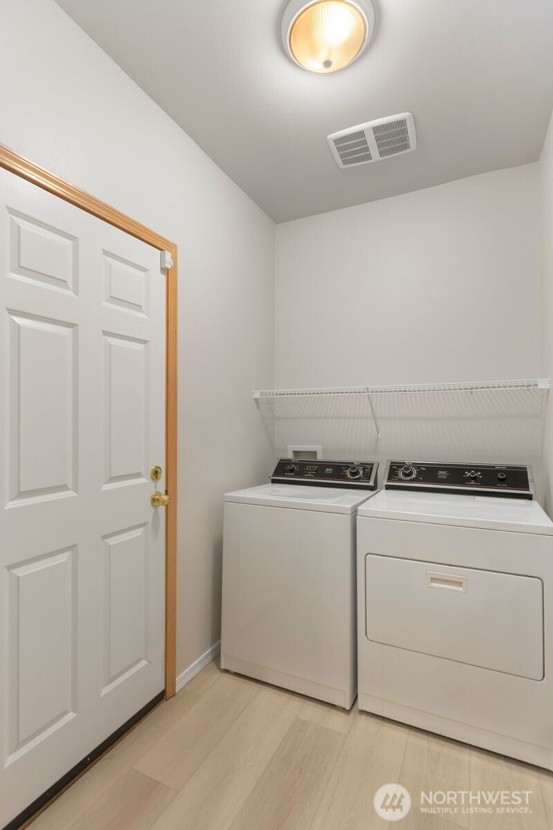 2727 151st Place SW Lynnwood WA 98087