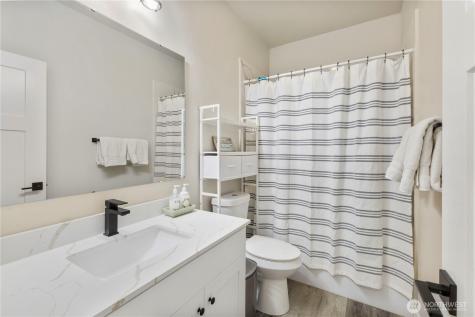 11217 Country Club Place Anderson Island WA 98303