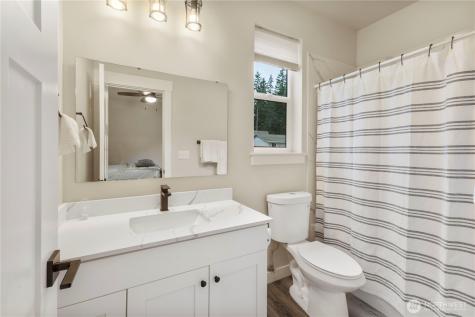 11217 Country Club Place Anderson Island WA 98303