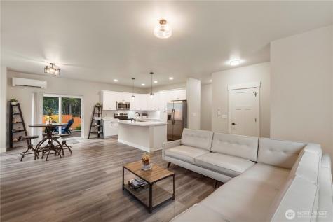 11217 Country Club Place Anderson Island WA 98303