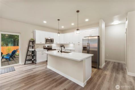 11217 Country Club Place Anderson Island WA 98303