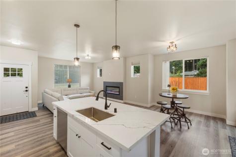 11217 Country Club Place Anderson Island WA 98303