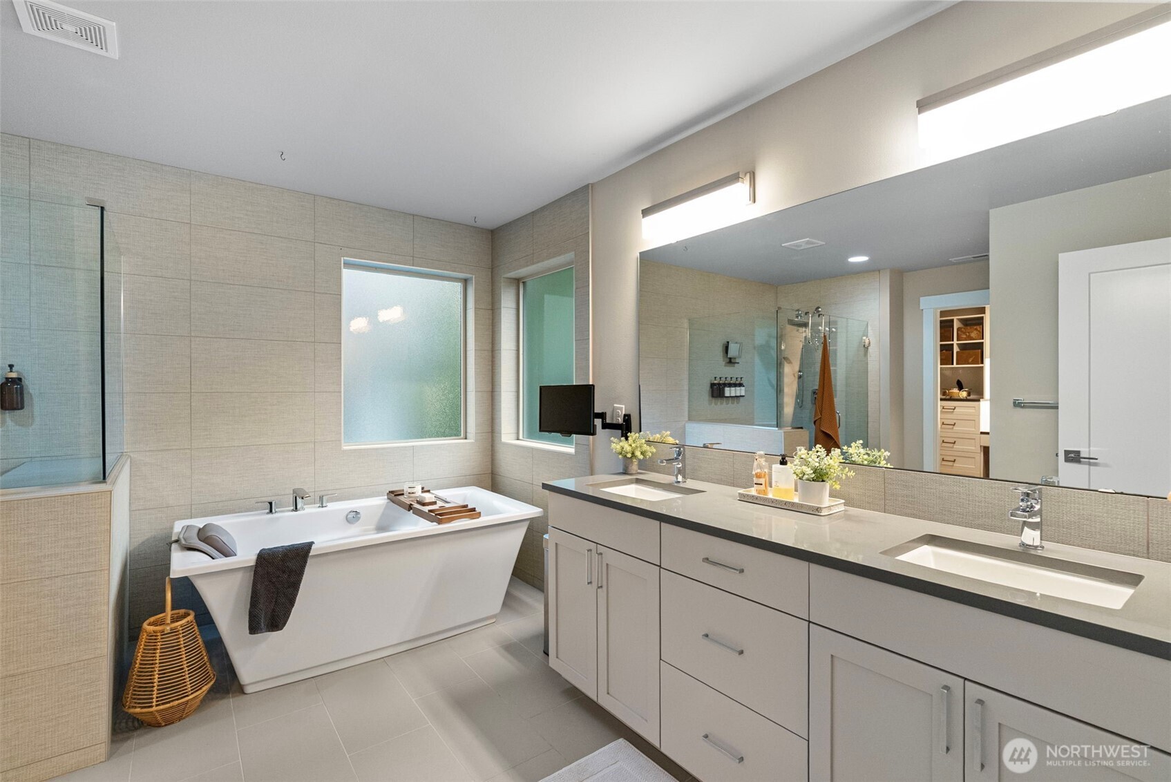 3766 Monterey Court NE Renton WA 98056