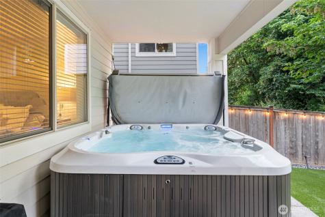 3766 Monterey Court NE Renton WA 98056