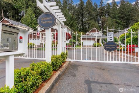5904 61st Avenue W University Place WA 98467
