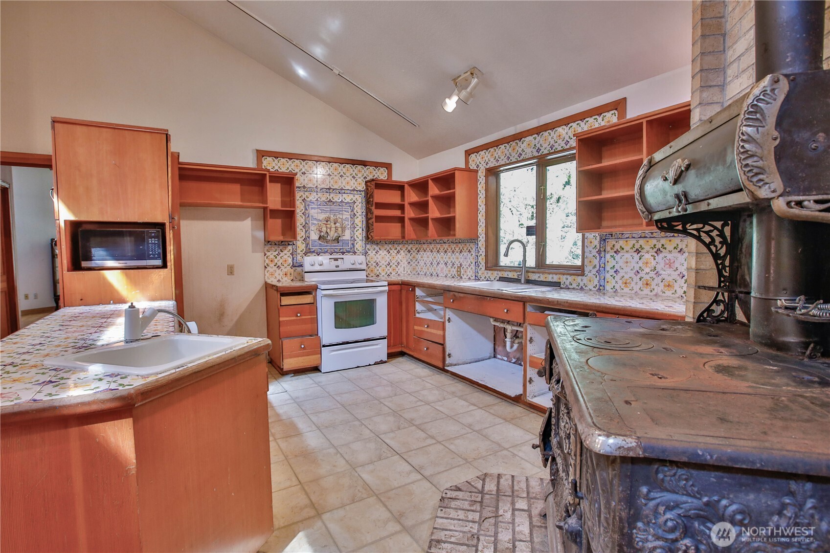 4050 Tree Frog Lane Langley WA 98260