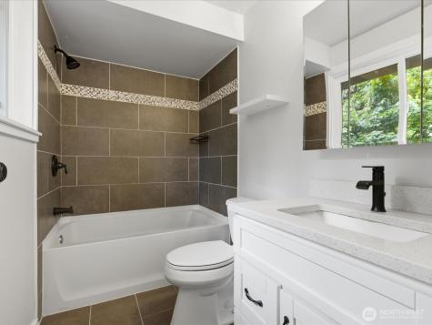 14738 SE 244th Street Kent WA 98042