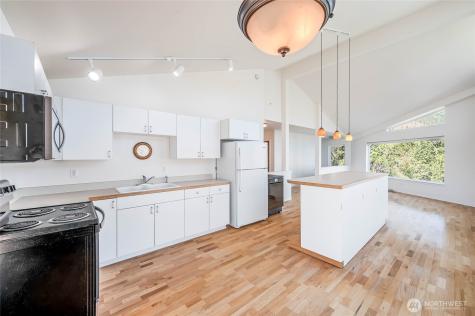 20000 S Lakeshore Road Chelan WA 98816