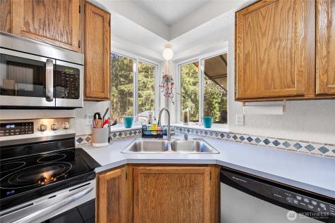 809 148th Street Ct E Tacoma WA 98445