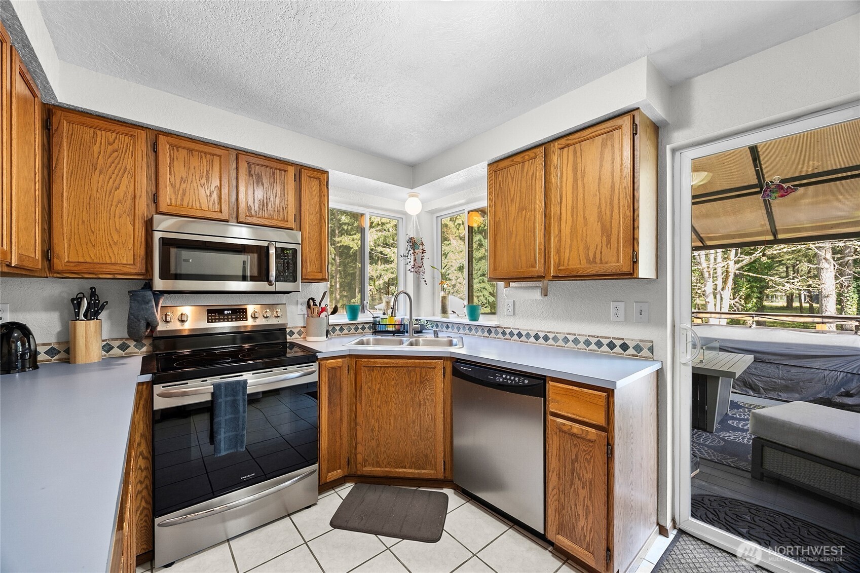 809 148th Street Ct E Tacoma WA 98445