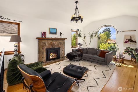 2624 W Plymouth Street Seattle WA 98199