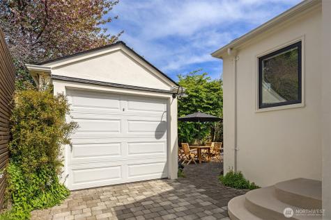 2624 W Plymouth Street Seattle WA 98199