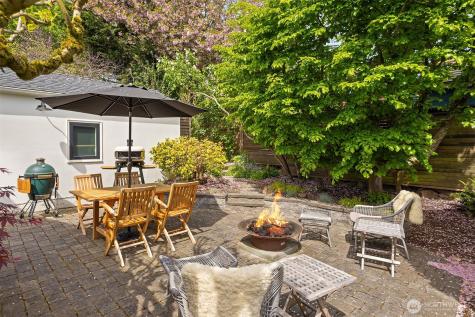 2624 W Plymouth Street Seattle WA 98199