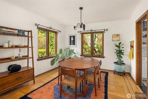 2624 W Plymouth Street Seattle WA 98199
