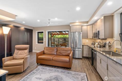 7337 151st Avenue NE Redmond WA 98052